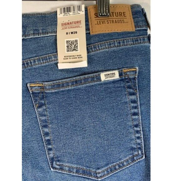 NWT Levi's Women's Heritage Boyfriend Mid-Rise Blue Jeans Size 8 W 29 - Picture 5 of 12